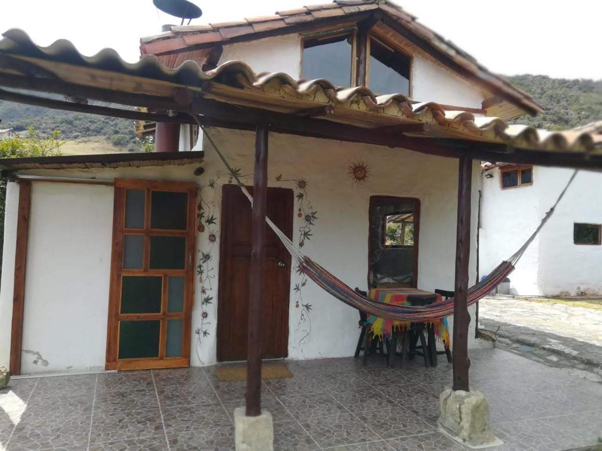 Villa Jardin Colibri Rnt 33633 Guatavita Esterno foto