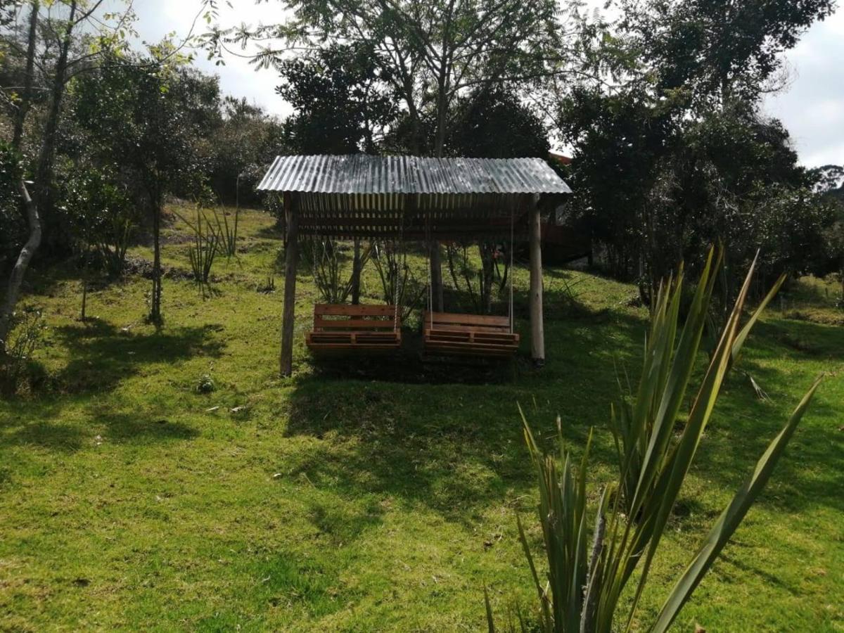 Villa Jardin Colibri Rnt 33633 Guatavita Esterno foto